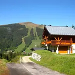 4 Saisons - 10pers - Proche Piste Alpehytte